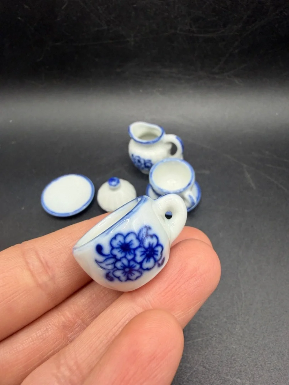 Vintage Miniature Mini Dollhouse Blue  White Porcelain Tea Set Accessories Cups+